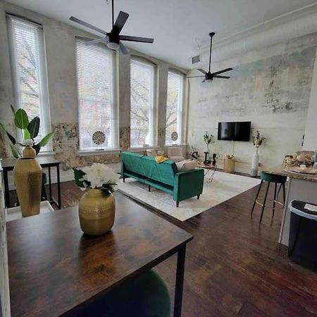 Luxury Condo “Walk To Everything” Memphis Exterior foto